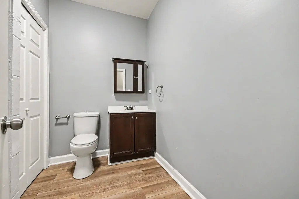 312 North Locust Street Aurora IL 60506