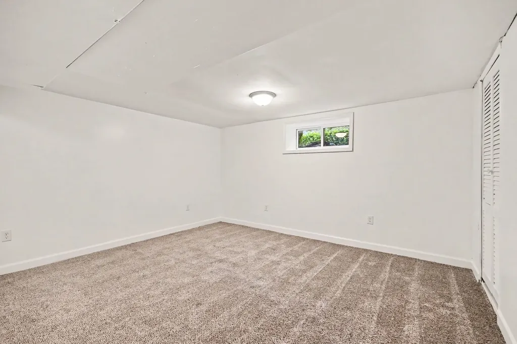 312 North Locust Street Aurora IL 60506