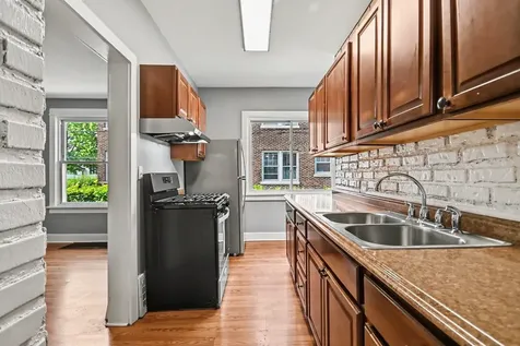 312 North Locust Street Aurora IL 60506