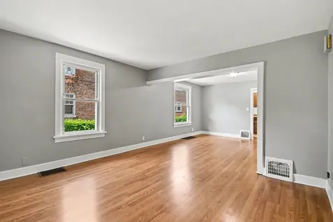 312 North Locust Street Aurora IL 60506