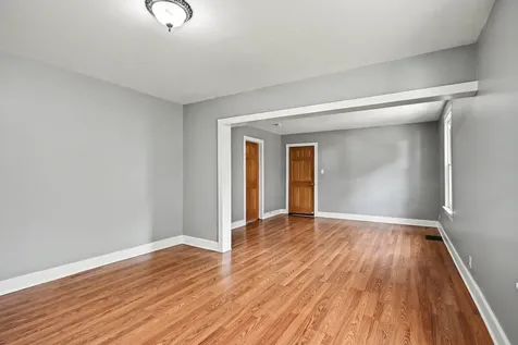 312 North Locust Street Aurora IL 60506
