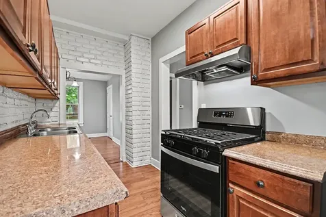 312 North Locust Street Aurora IL 60506