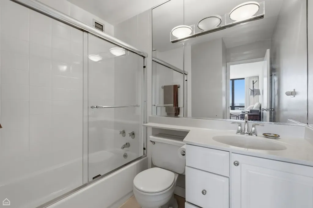 1636 North Wells Street Chicago IL 60614