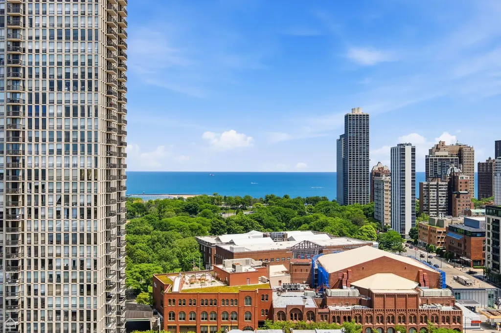 1636 North Wells Street Chicago IL 60614