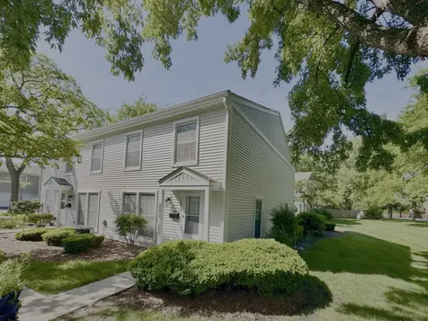 1674 Williamsburg Court Wheaton IL 60189