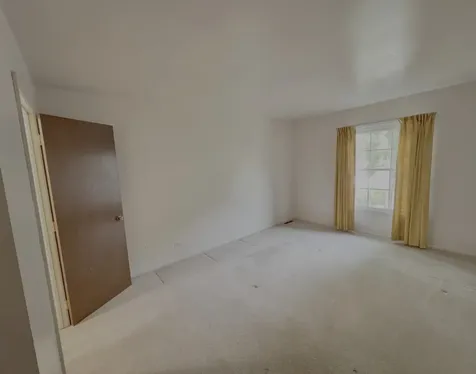 1674 Williamsburg Court Wheaton IL 60189