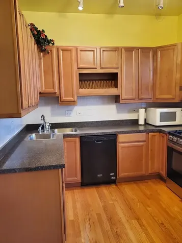 5720 South Kenwood Avenue Chicago IL 60637