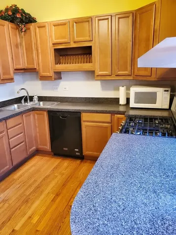 5720 South Kenwood Avenue Chicago IL 60637