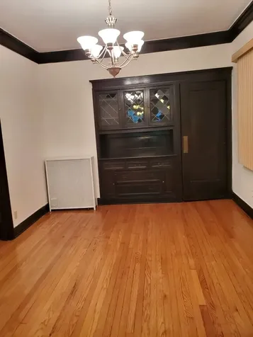 5720 South Kenwood Avenue Chicago IL 60637