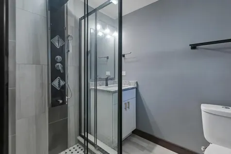 444 East 48th Street Chicago IL 60615