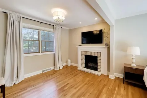 1310 West Hampton Place Palatine IL 60067