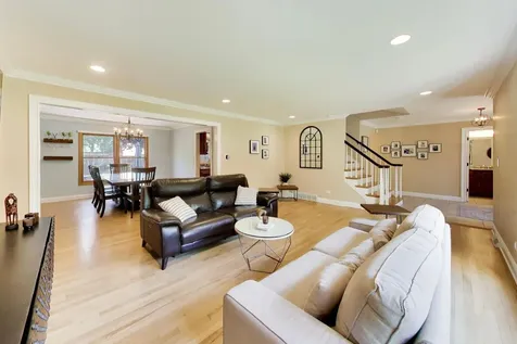 1310 West Hampton Place Palatine IL 60067