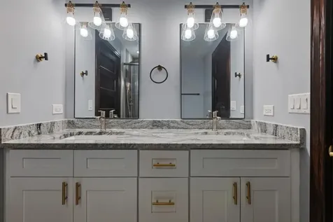 444 East 48th Street Chicago IL 60615