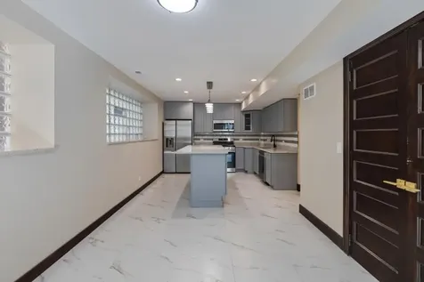 444 East 48th Street Chicago IL 60615