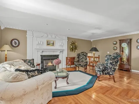 911 Western Avenue Geneva IL 60134