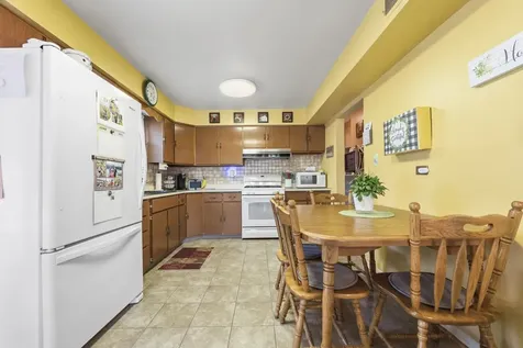 1920 Koehler Drive Des Plaines IL 60018