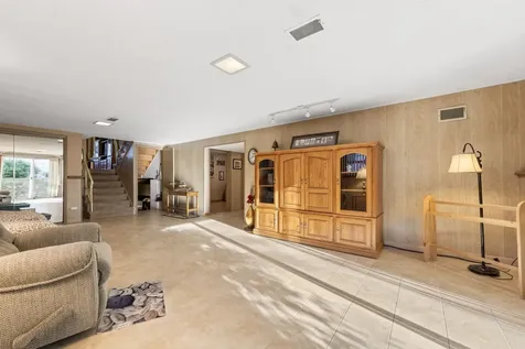 1920 Koehler Drive Des Plaines IL 60018