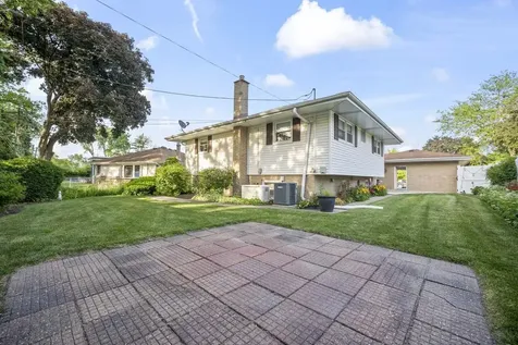 1920 Koehler Drive Des Plaines IL 60018
