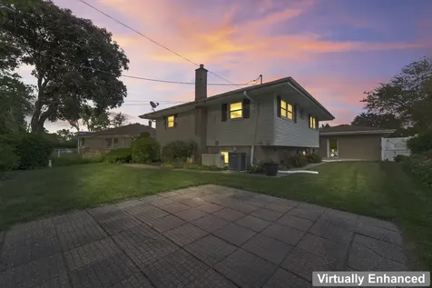1920 Koehler Drive Des Plaines IL 60018