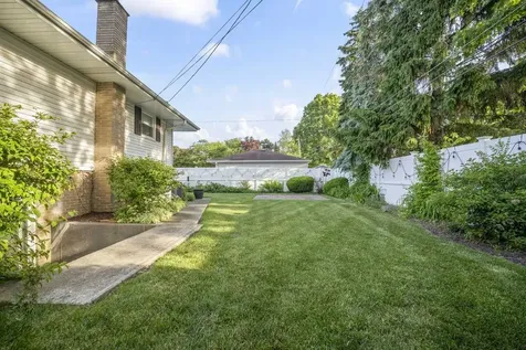 1920 Koehler Drive Des Plaines IL 60018