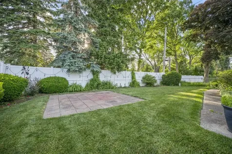 1920 Koehler Drive Des Plaines IL 60018