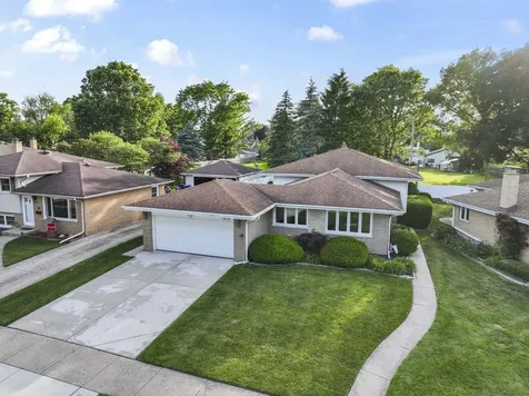 1920 Koehler Drive Des Plaines IL 60018