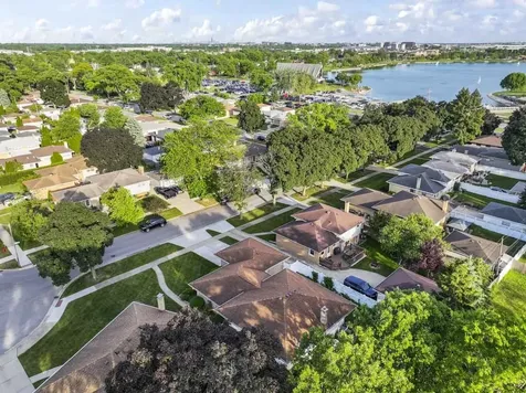 1920 Koehler Drive Des Plaines IL 60018