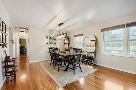 9 Tomahawk Trail Oswego IL 60543
