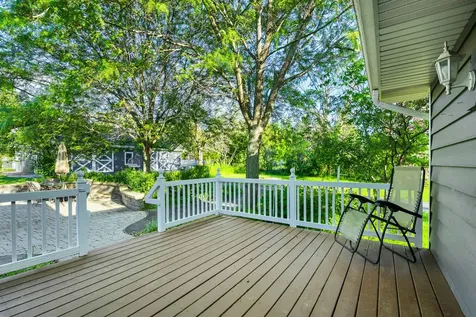 9 Tomahawk Trail Oswego IL 60543