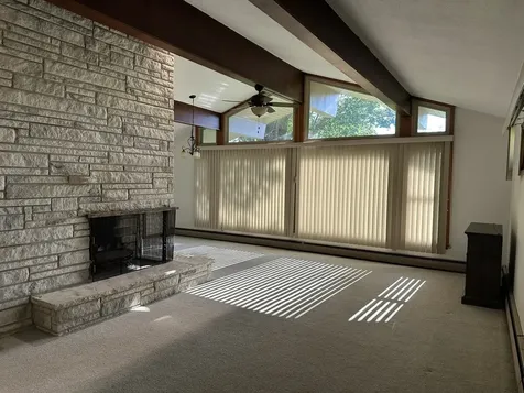 432 North Freedom Lena IL 61048