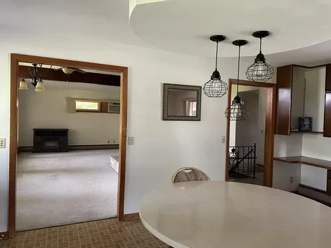 432 North Freedom Lena IL 61048