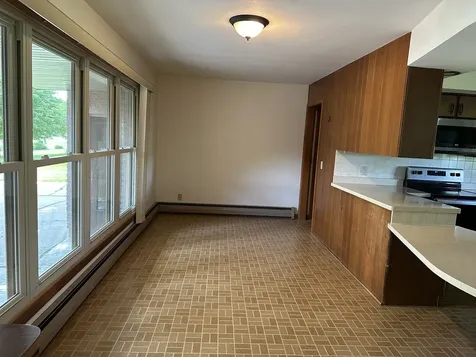 432 North Freedom Lena IL 61048