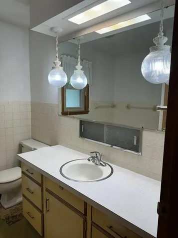 432 North Freedom Lena IL 61048