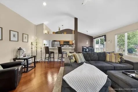 1148 Sawmill Lane Algonquin IL 60102