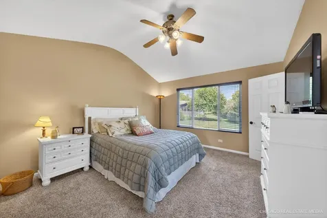 1148 Sawmill Lane Algonquin IL 60102