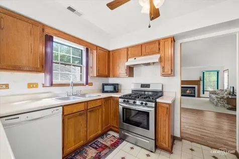 63 Jericho Lane Batavia IL 60510