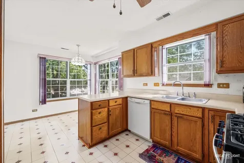 63 Jericho Lane Batavia IL 60510