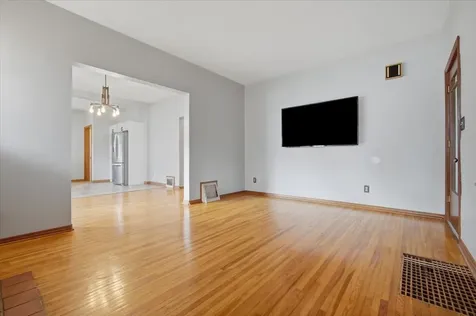 215 Willard Avenue Bloomington IL 61701