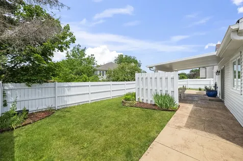 7 Greystone Court Streamwood IL 60107