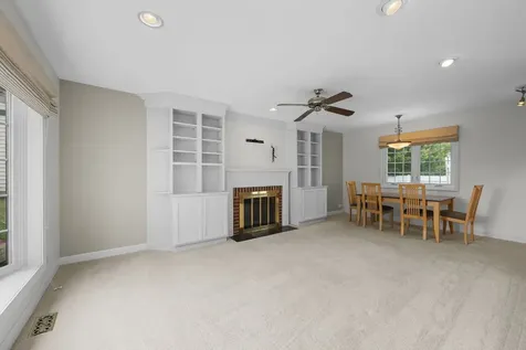 7 Greystone Court Streamwood IL 60107