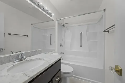 7 Greystone Court Streamwood IL 60107