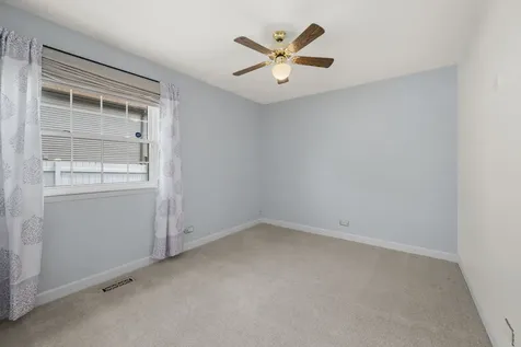 7 Greystone Court Streamwood IL 60107