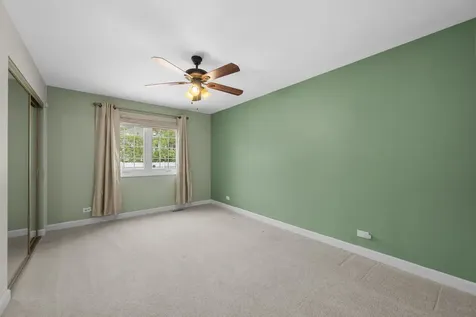 7 Greystone Court Streamwood IL 60107