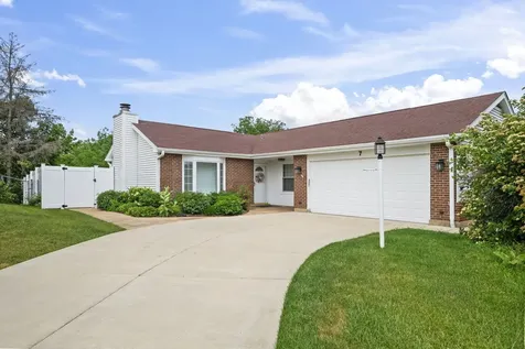 7 Greystone Court Streamwood IL 60107