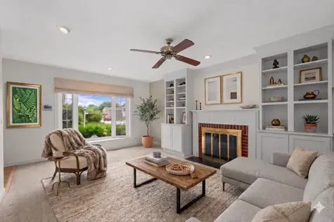 7 Greystone Court Streamwood IL 60107