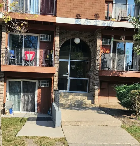 1085 Knoll Lane Hoffman Estates IL 60194