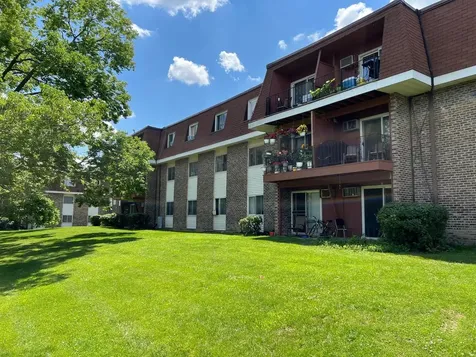 1085 Knoll Lane Hoffman Estates IL 60194