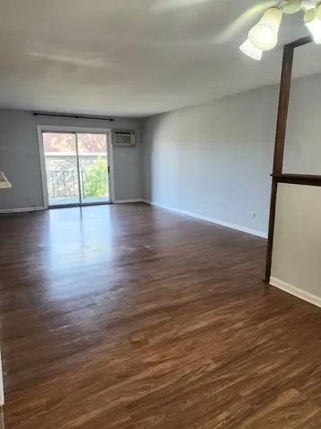 1085 Knoll Lane Hoffman Estates IL 60194