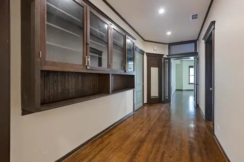 442 East 48th Street Chicago IL 60615