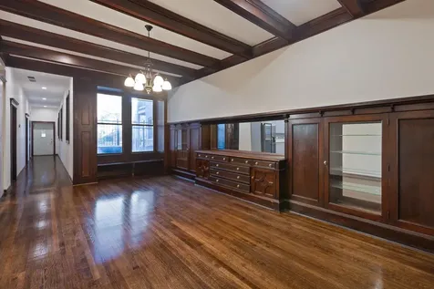 442 East 48th Street Chicago IL 60615